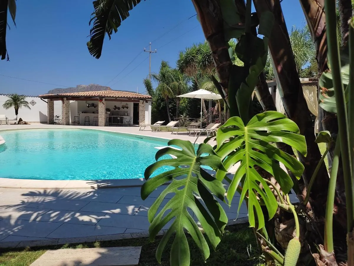 Villa Araucaria contacts